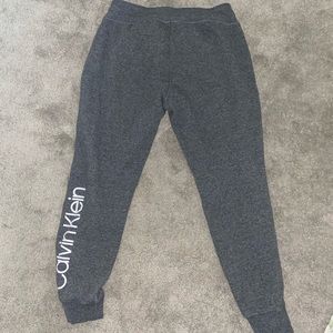 Calvin Klien joggers